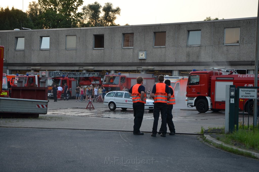 Einsatz BF Koeln Klimaanlage Reisebus defekt A 3 Rich Koeln hoehe Leverkusen P191.JPG